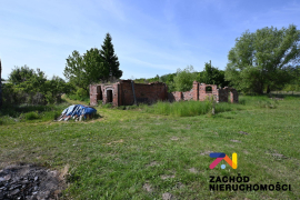 Dwa domy z ziemią rolną w Broniszowie